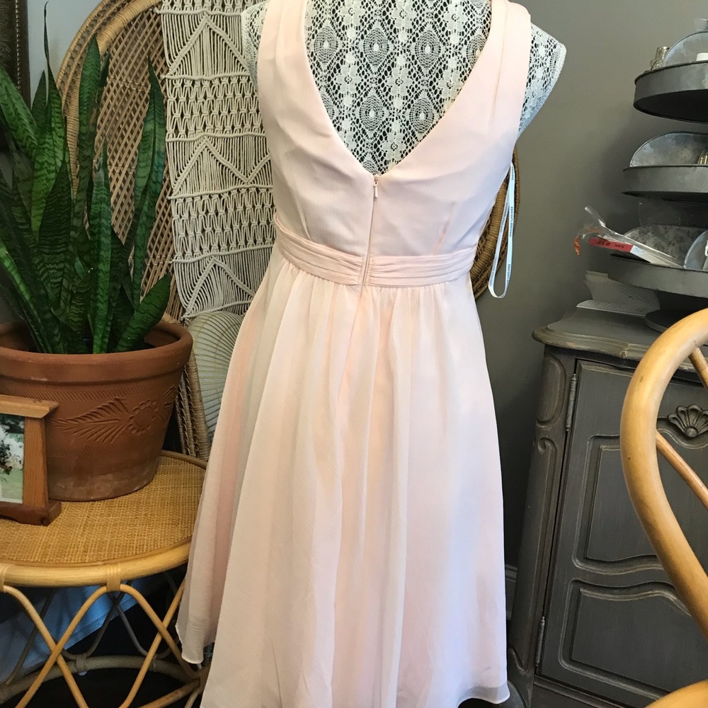 David’s bridal bridesmaids dress in color Petal - Picture 2 of 4